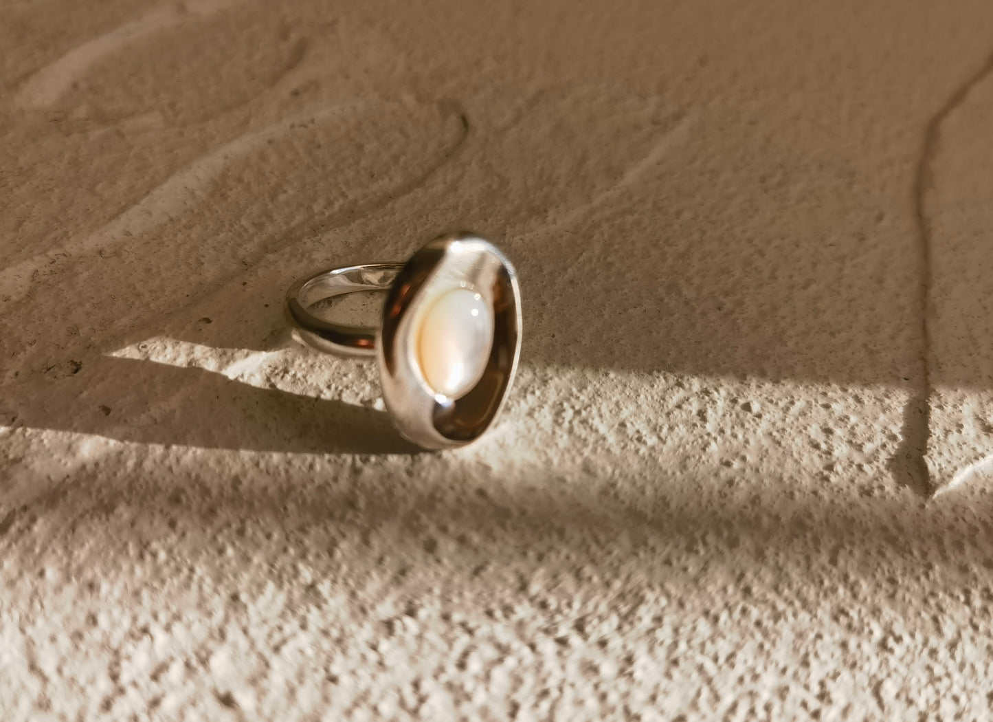 mother-of-pearl ring