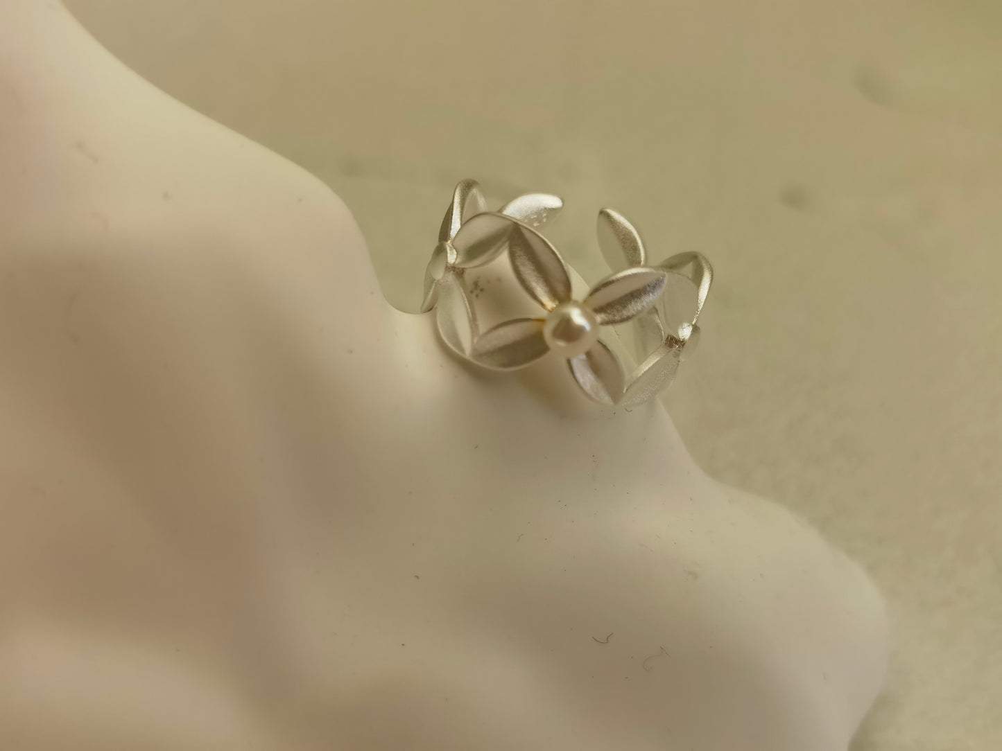 flower ring