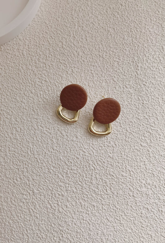 leather earrings